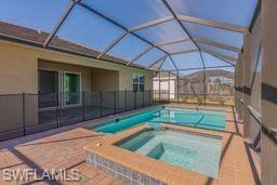 COUNTRY CLUB - Residential Lease