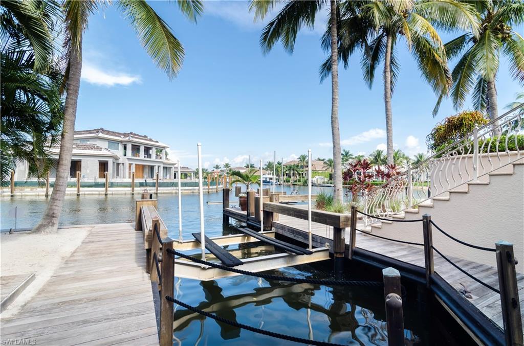 AQUALANE SHORES - Residential