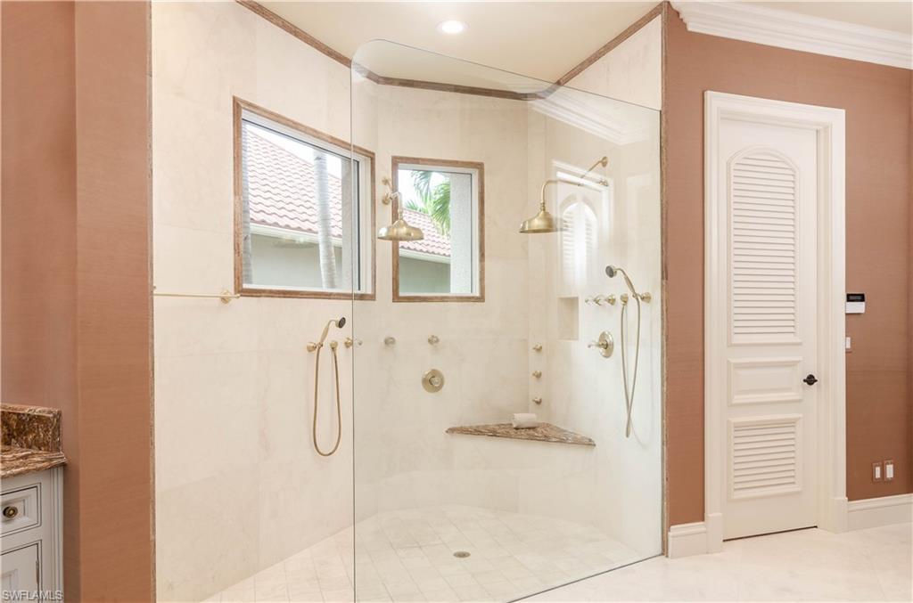 AQUALANE SHORES - Residential