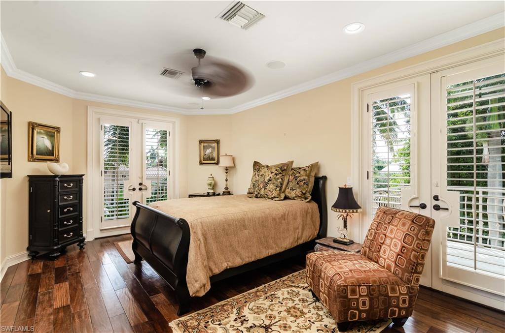 AQUALANE SHORES - Residential