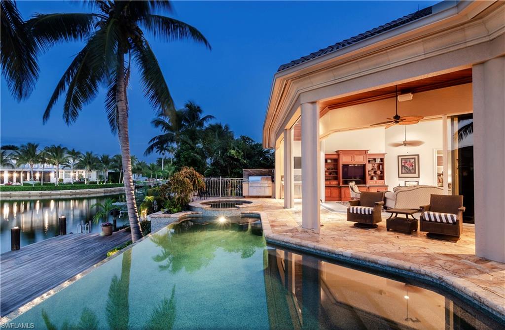 AQUALANE SHORES - Residential