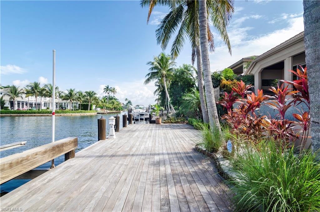 AQUALANE SHORES - Residential