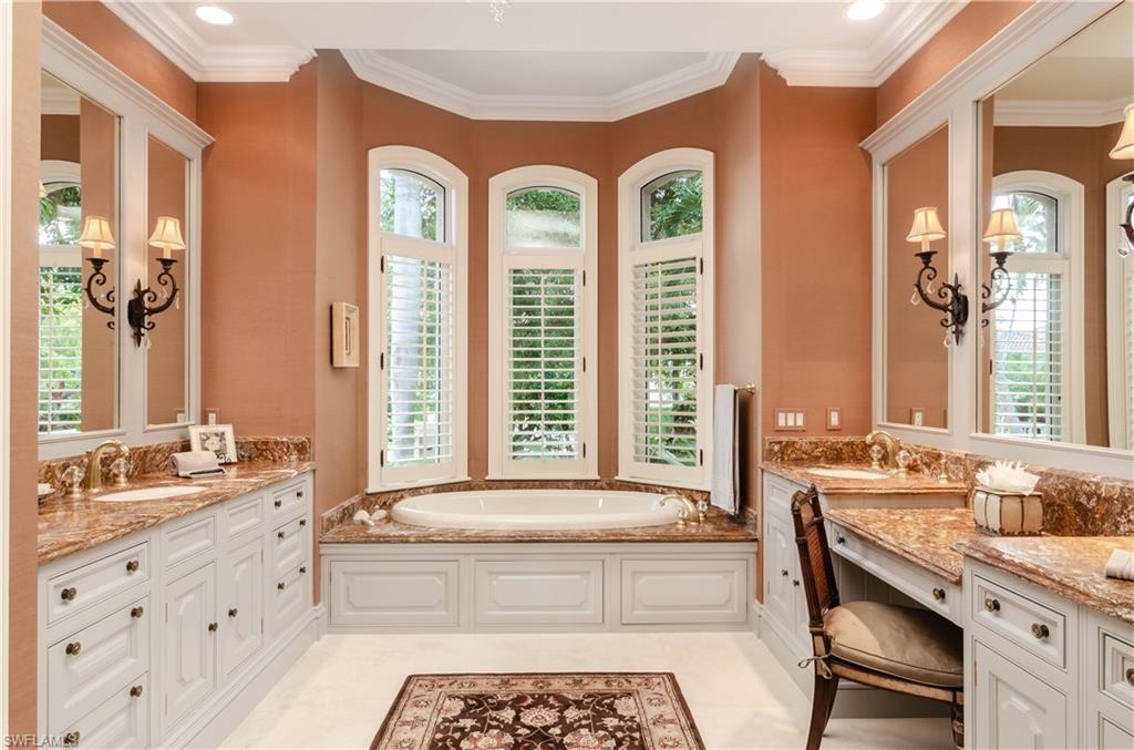 AQUALANE SHORES - Residential