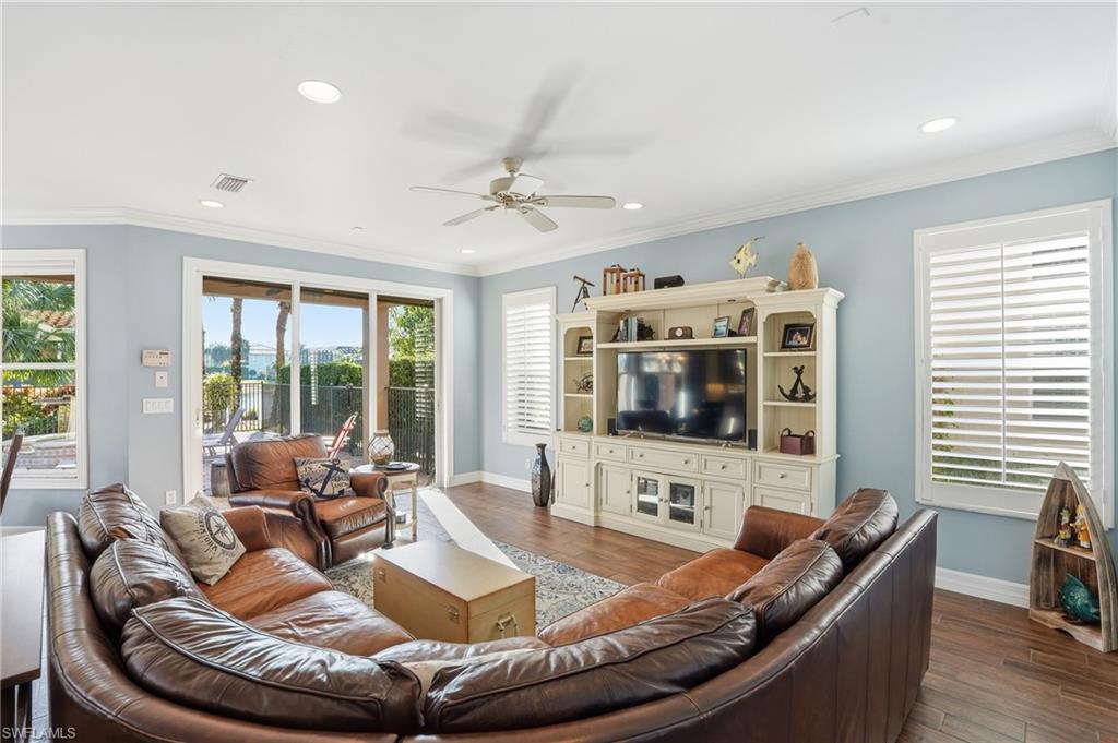 SATURNIA LAKES - Residential