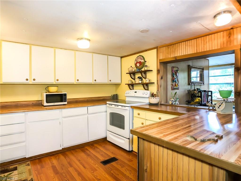 BROADWAY MOBILE HOME VILLAGE - Residential