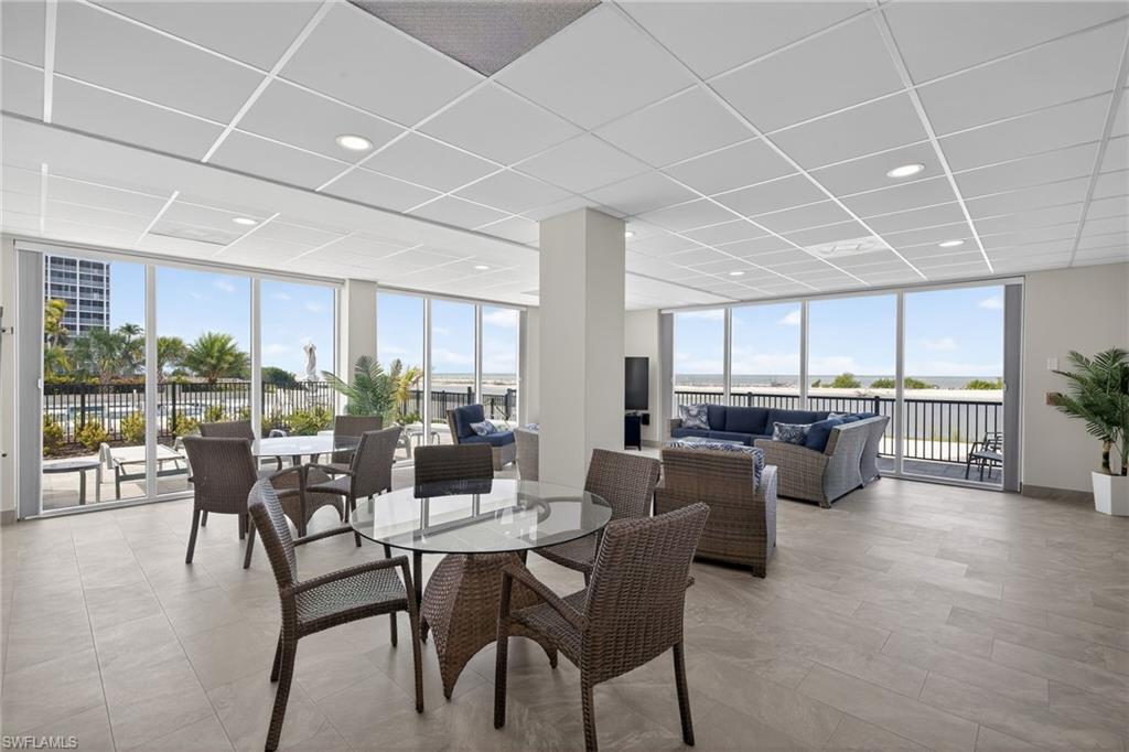 ISLAND REEF CLUB - Residential