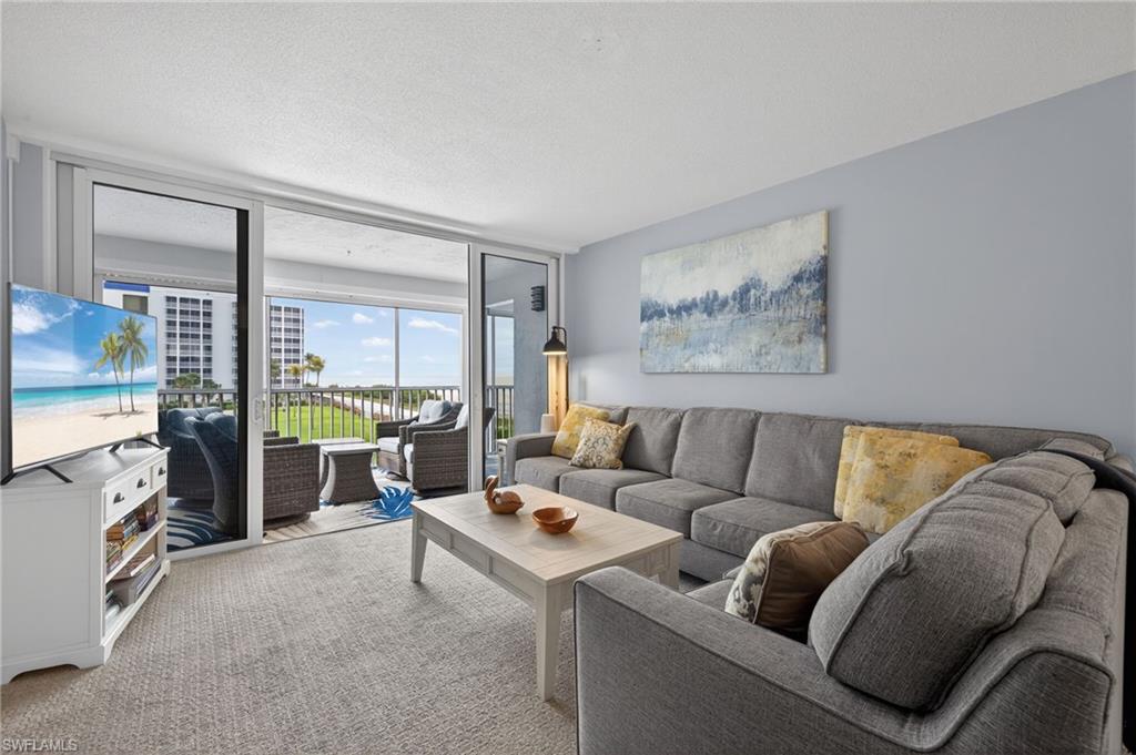 ISLAND REEF CLUB - Residential