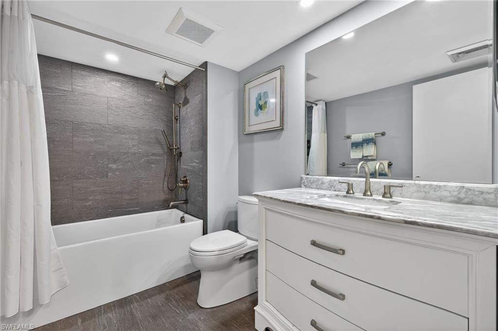 ISLAND REEF CLUB - Residential