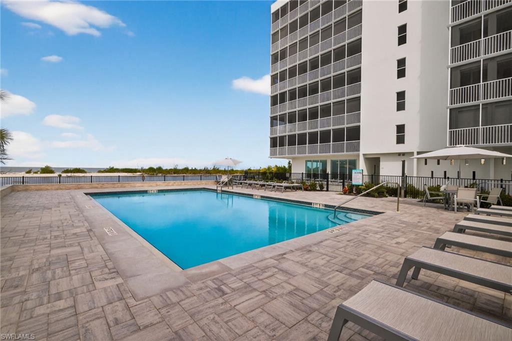 ISLAND REEF CLUB - Residential