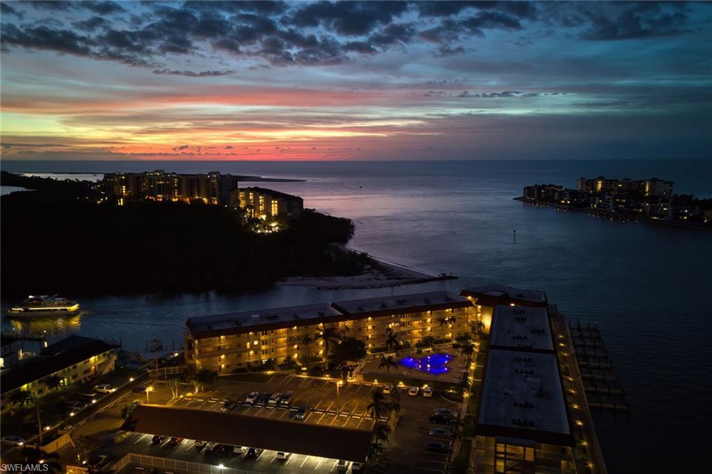 VILLE DE MARCO - Residential