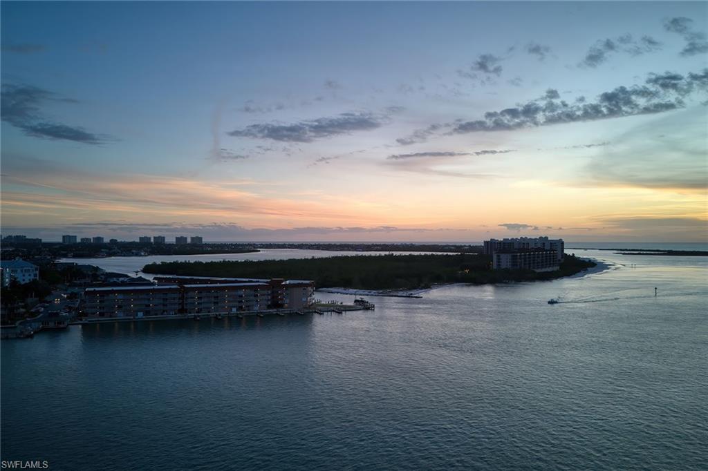 VILLE DE MARCO - Residential