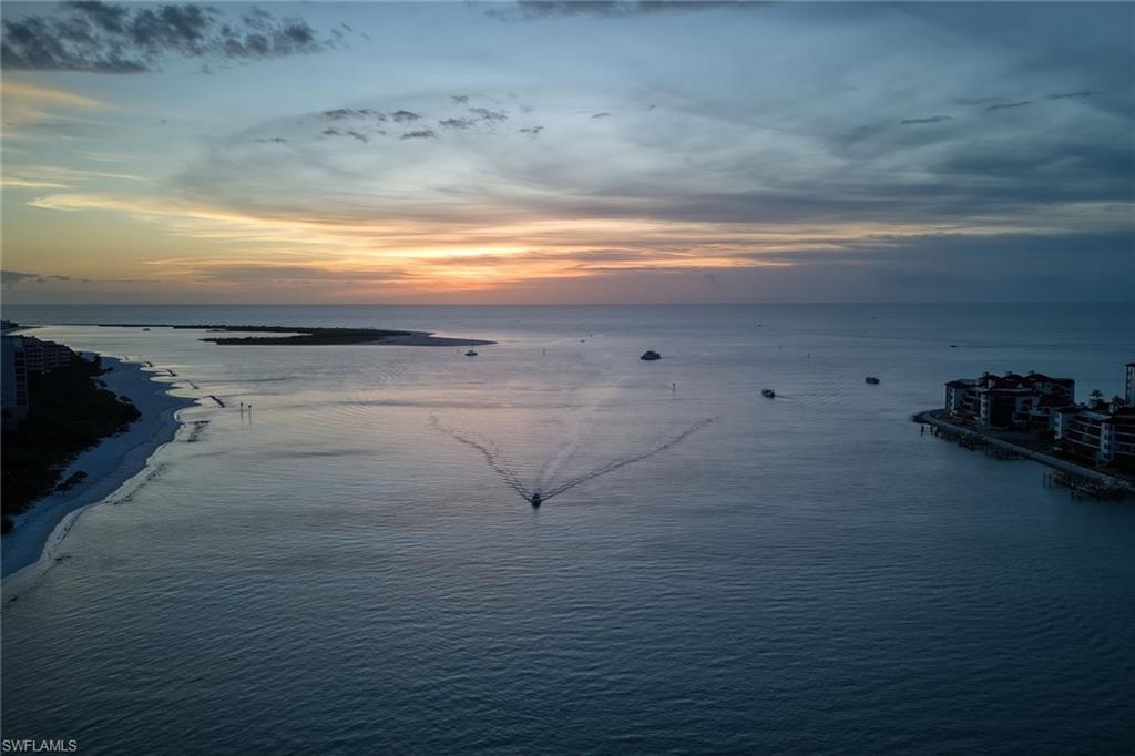 VILLE DE MARCO - Residential