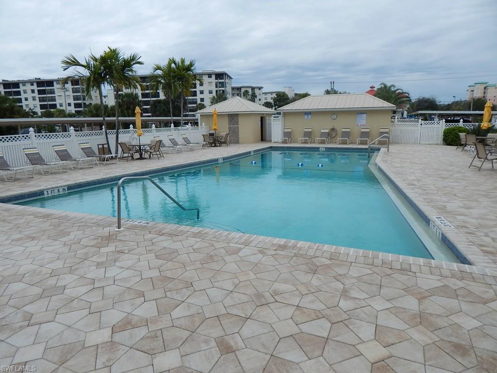 SAND CAPER - Residential