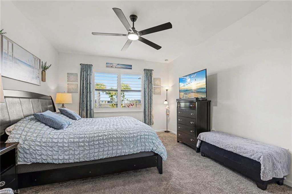 HAMPTON LAKES - Residential