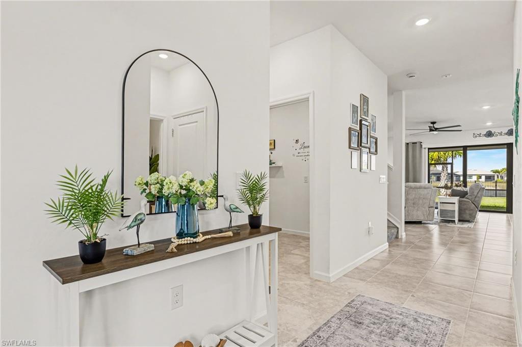 HAMPTON LAKES - Residential