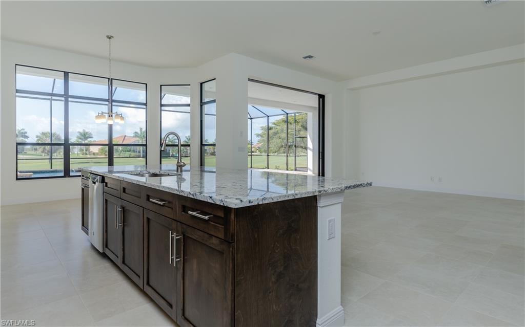 ROYAL TEE COUNTRY CLUB ESTATES - Residential