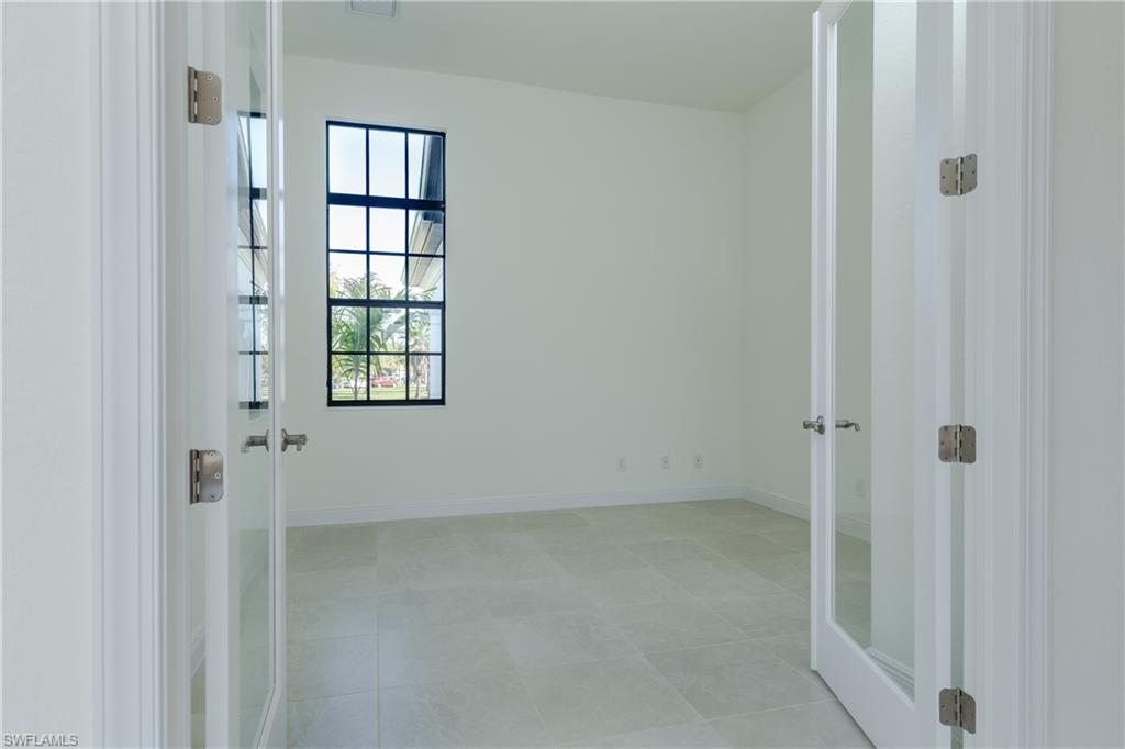 ROYAL TEE COUNTRY CLUB ESTATES - Residential