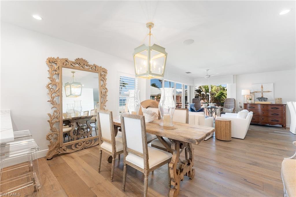 2401 Gulf Shore BLVD N Villa 2