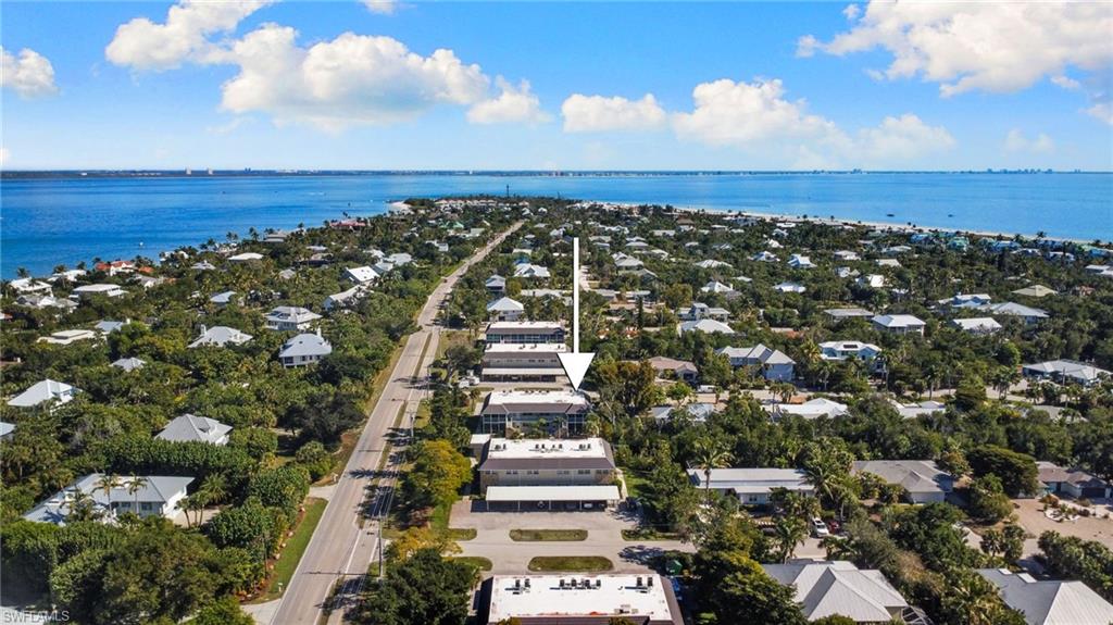 CAPTAINS WALK - Residential