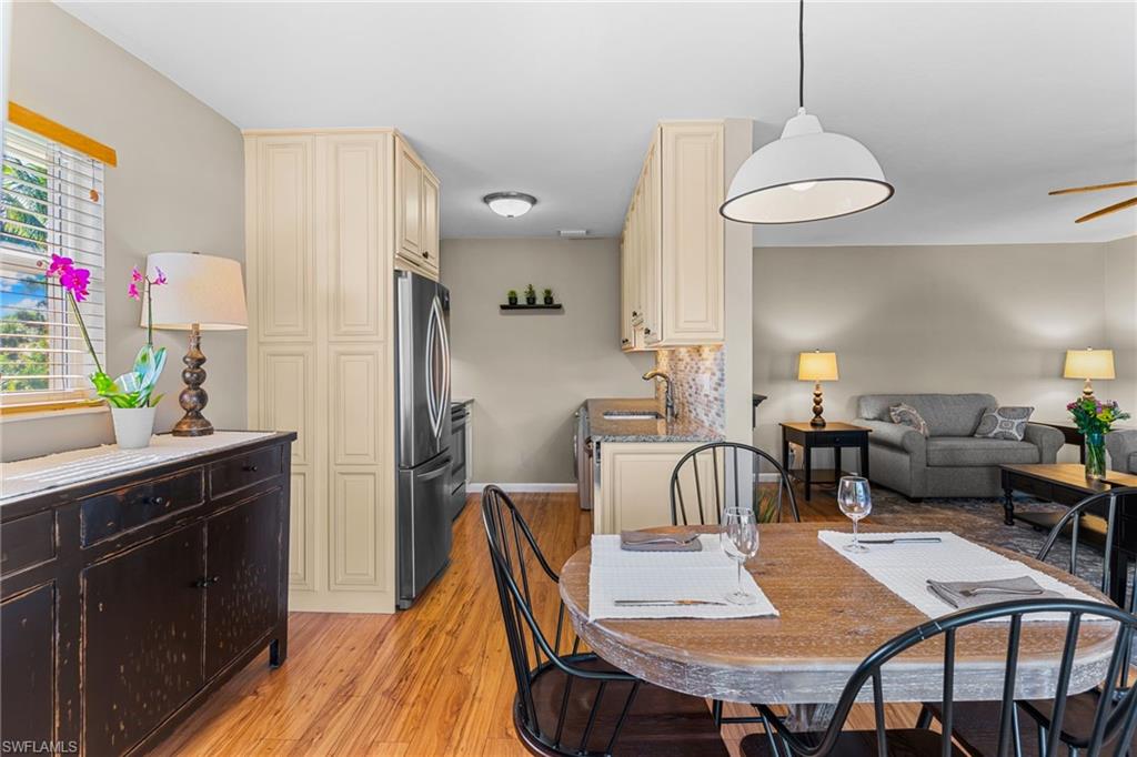 CAPTAINS WALK - Residential