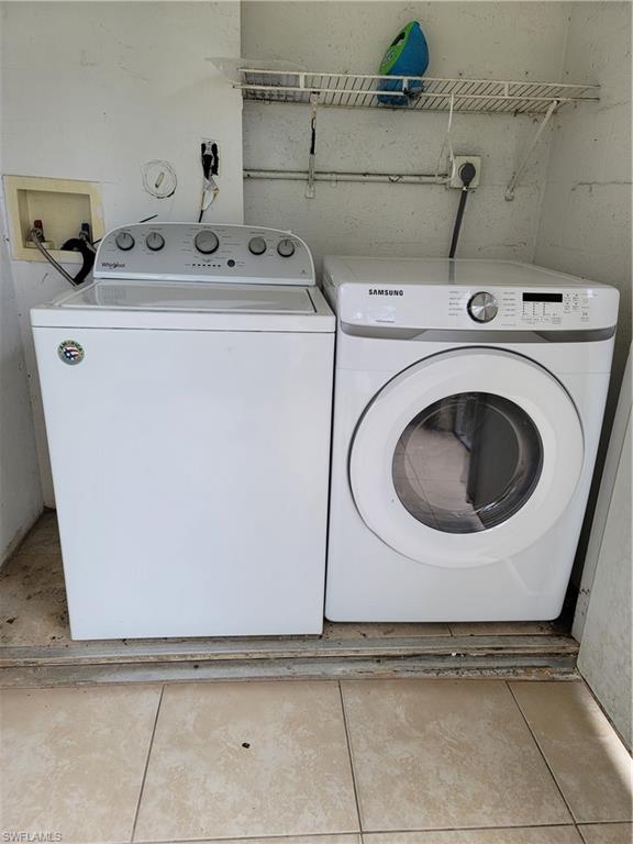 GRANADA LAKES - Residential Lease