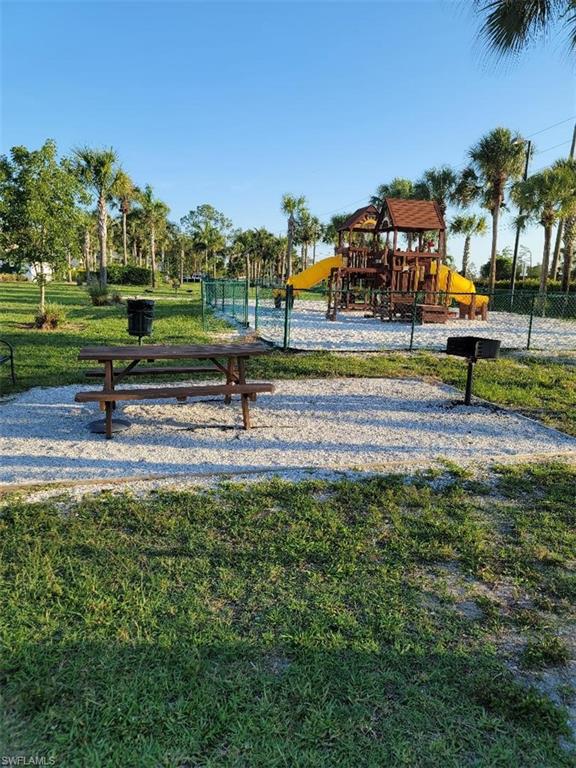 GRANADA LAKES - Residential Lease