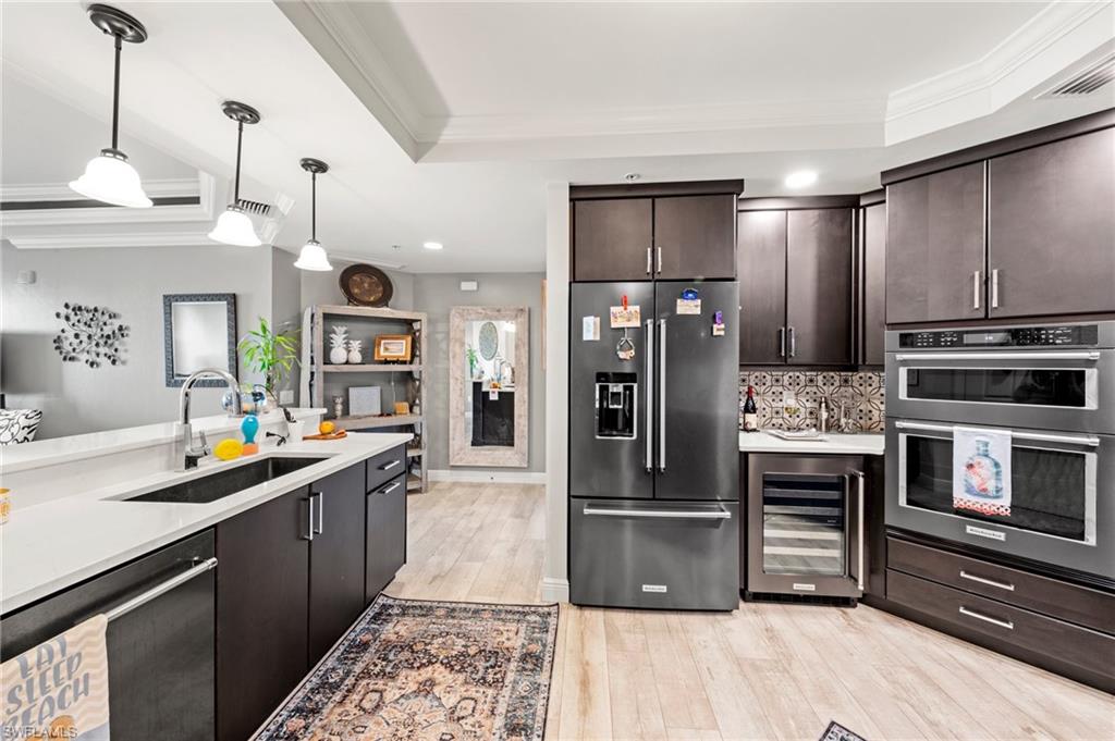 ST. TROPEZ - Residential