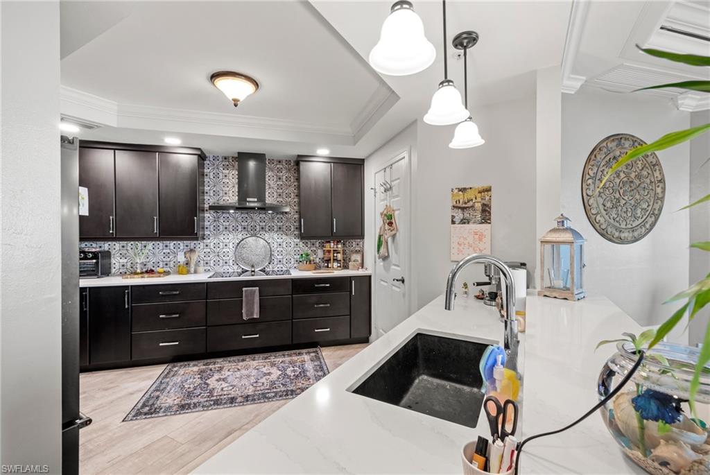 ST. TROPEZ - Residential