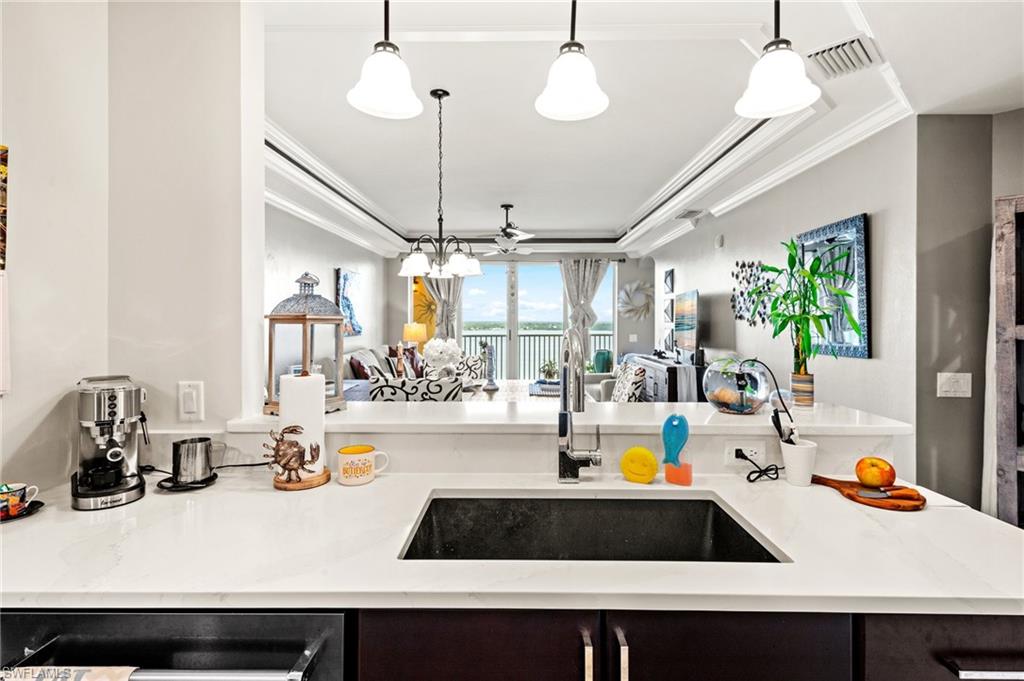 ST. TROPEZ - Residential