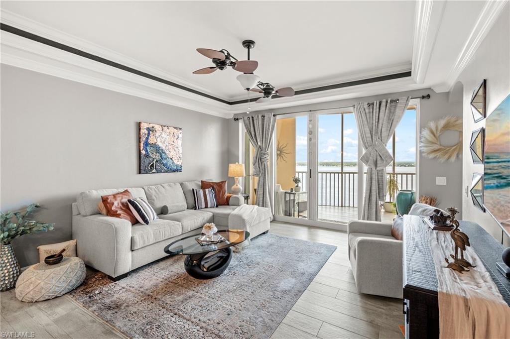 ST. TROPEZ - Residential