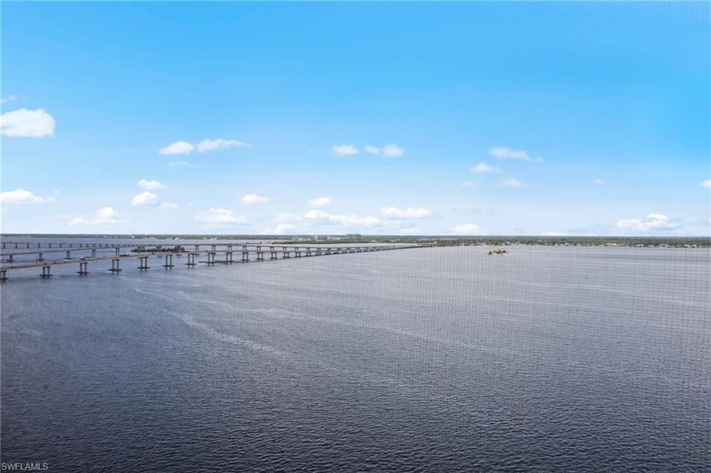 ST. TROPEZ - Residential