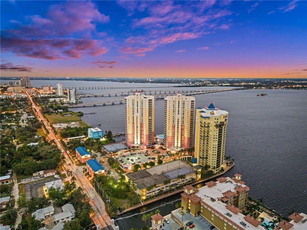 ST. TROPEZ - Residential