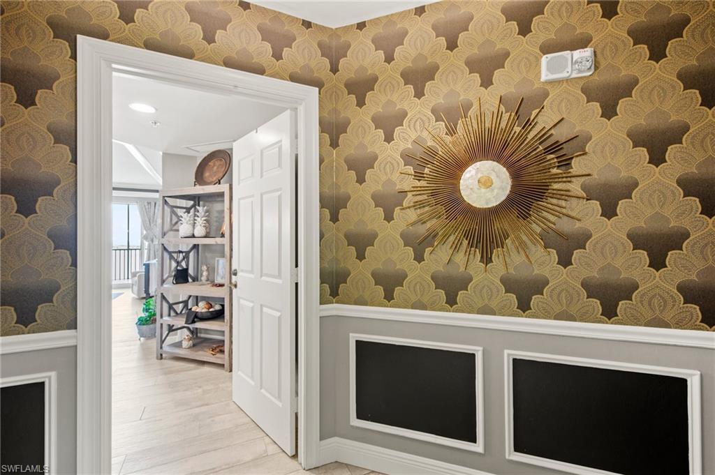 ST. TROPEZ - Residential