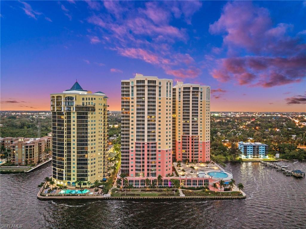 ST. TROPEZ - Residential