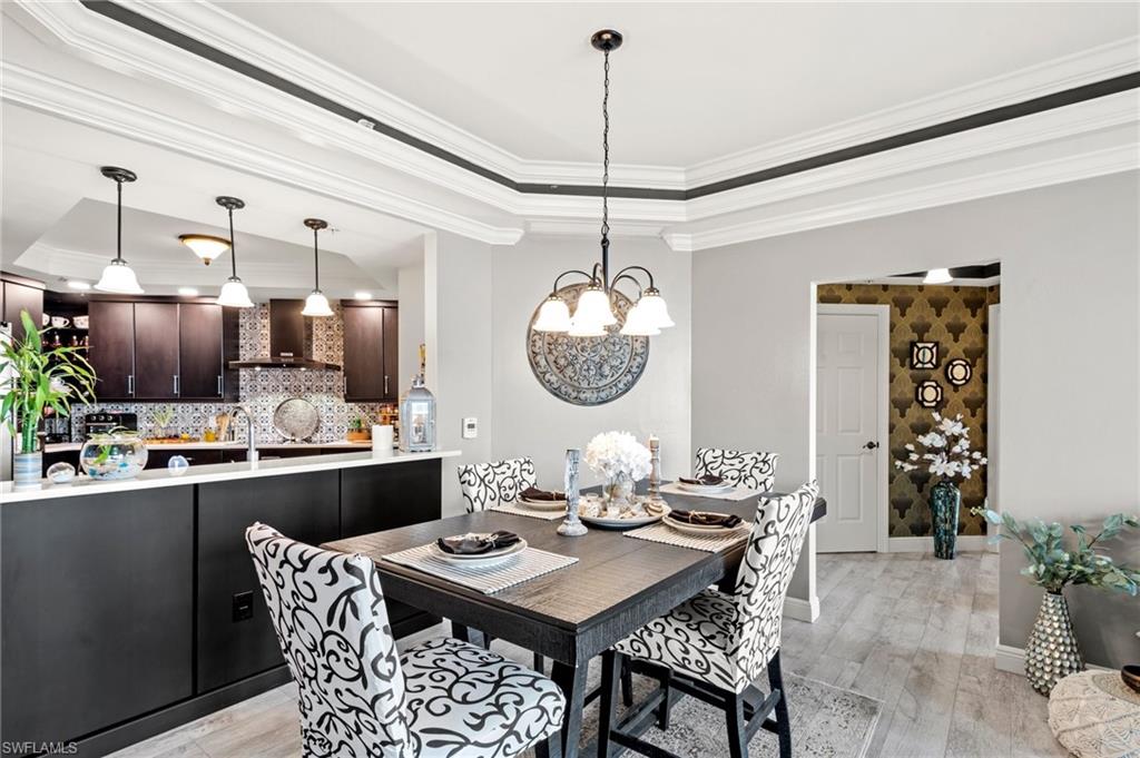 ST. TROPEZ - Residential