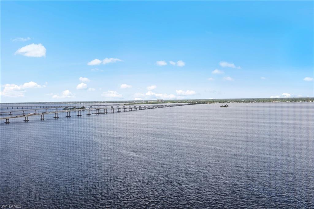 ST. TROPEZ - Residential