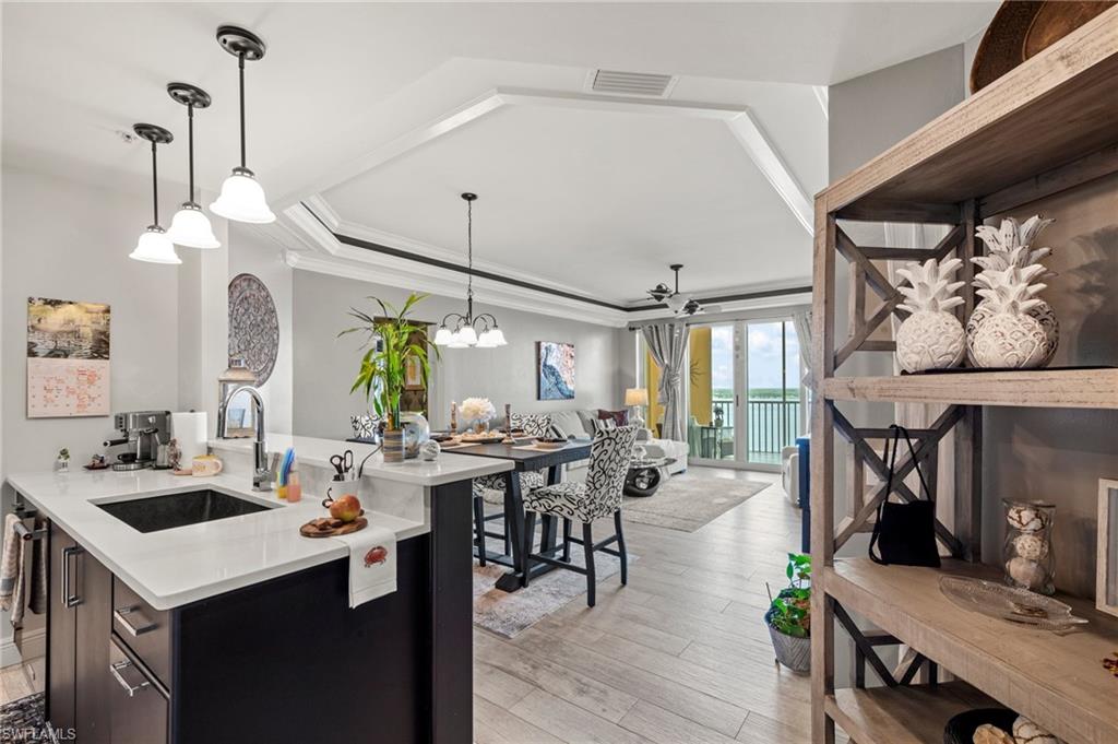 ST. TROPEZ - Residential