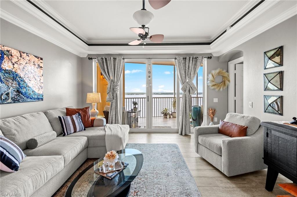 ST. TROPEZ - Residential