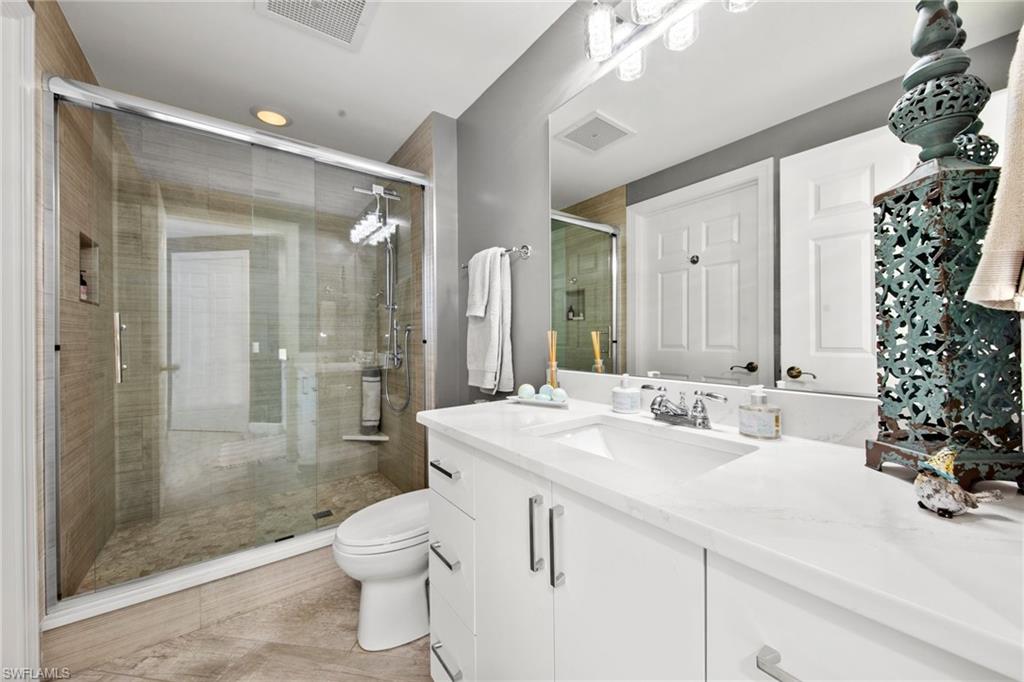 ST. TROPEZ - Residential