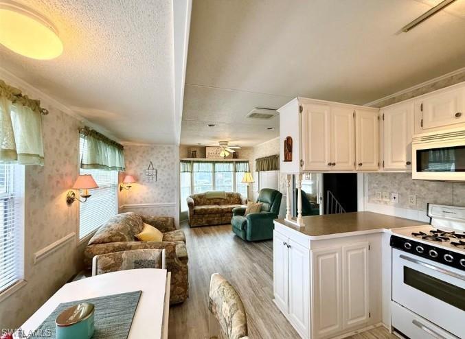 IMPERIAL WILDERNESS - Land