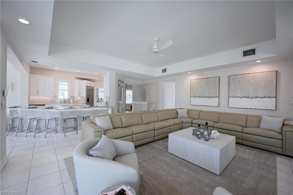 BAREFOOT BEACH - Residential