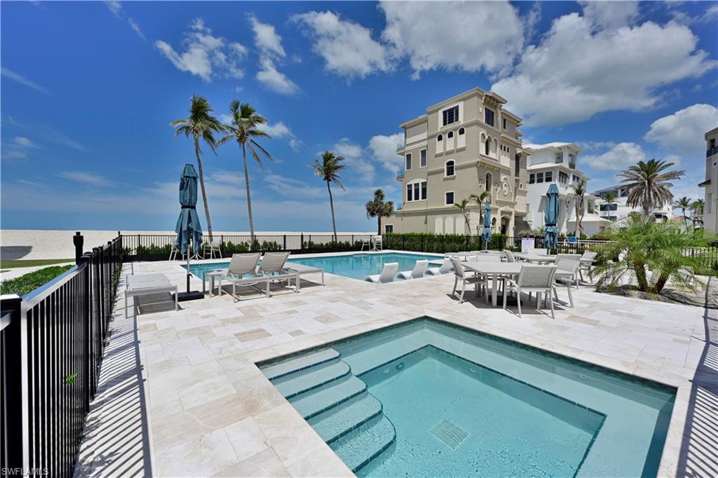 BAREFOOT BEACH - Residential