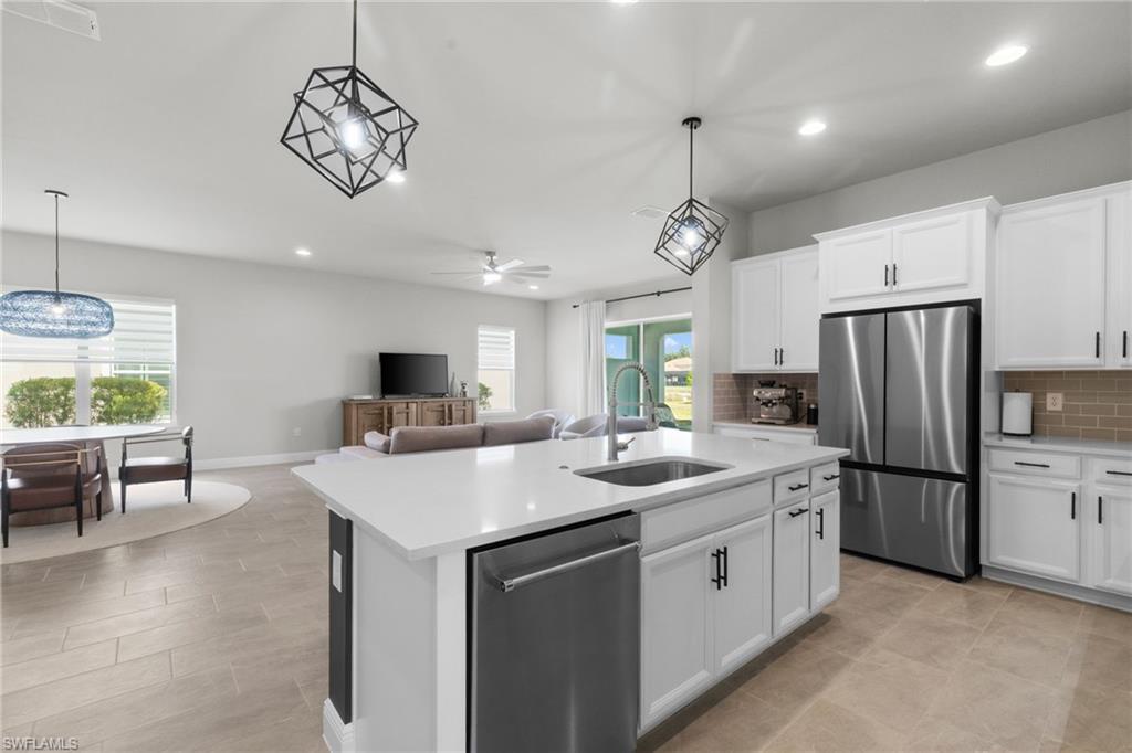 COMPASS LANDING - Residential