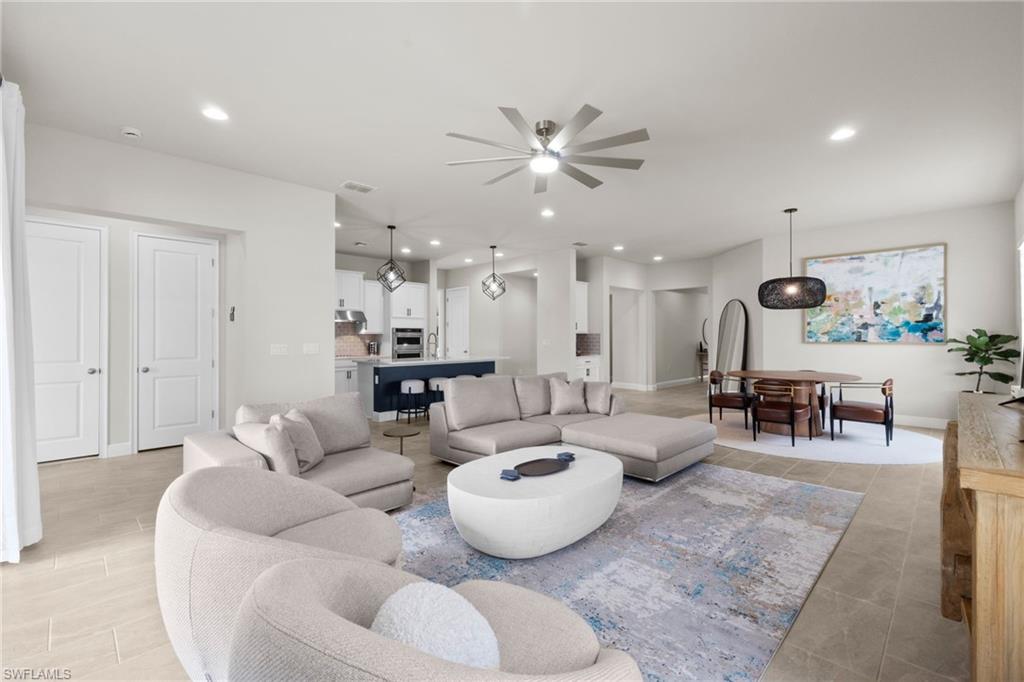 COMPASS LANDING - Residential