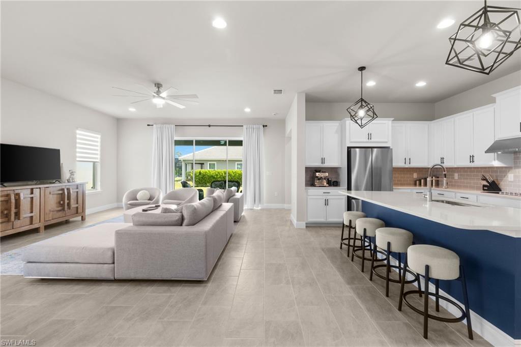 COMPASS LANDING - Residential