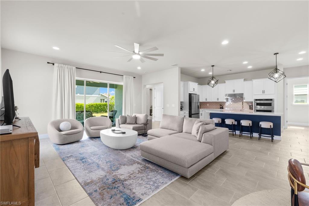 COMPASS LANDING - Residential