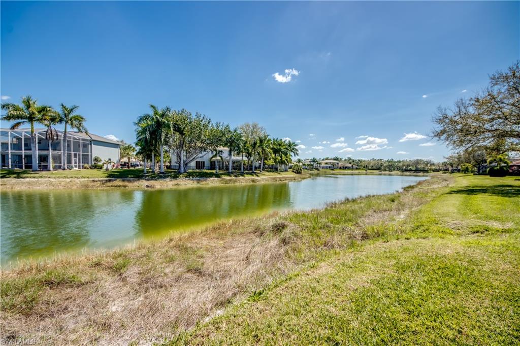 CORAL LAKES - Residential