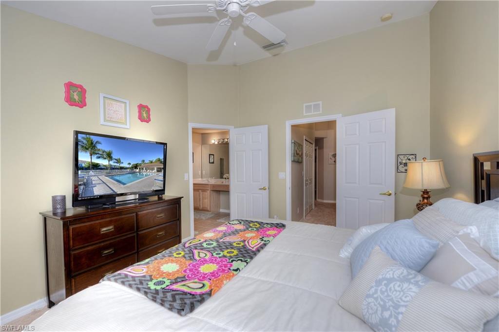 LAKEWOOD VILLAGE - Residential