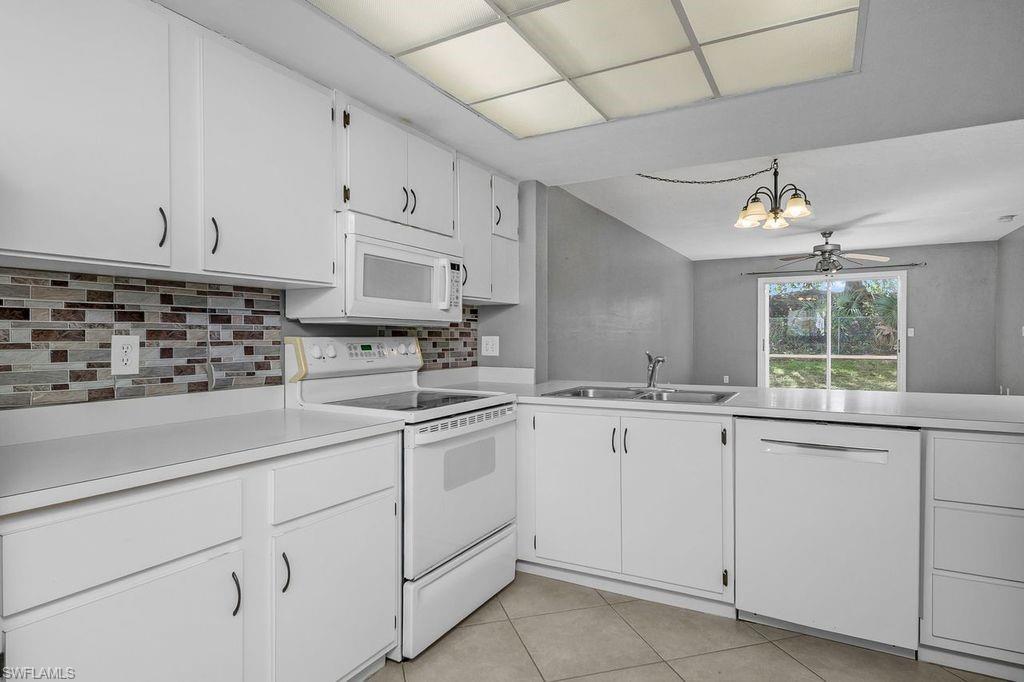 NAPLES TRACE - Residential