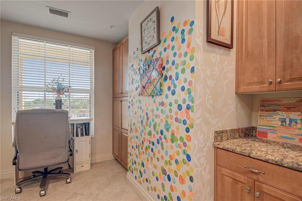 THE RESIDENCES AT LA PIAZZA - Residential